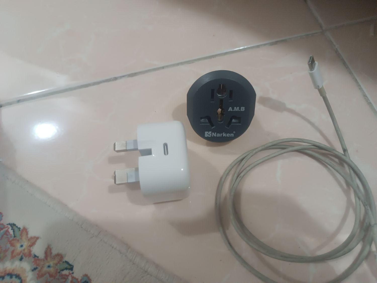 شارژ اپل ۲۰ وات۳ پین با دوشاخه و سیم کابل اصل اپل|لوازم جانبی موبایل و تبلت|تهران, امامزاده حسن(ع)|دیوار