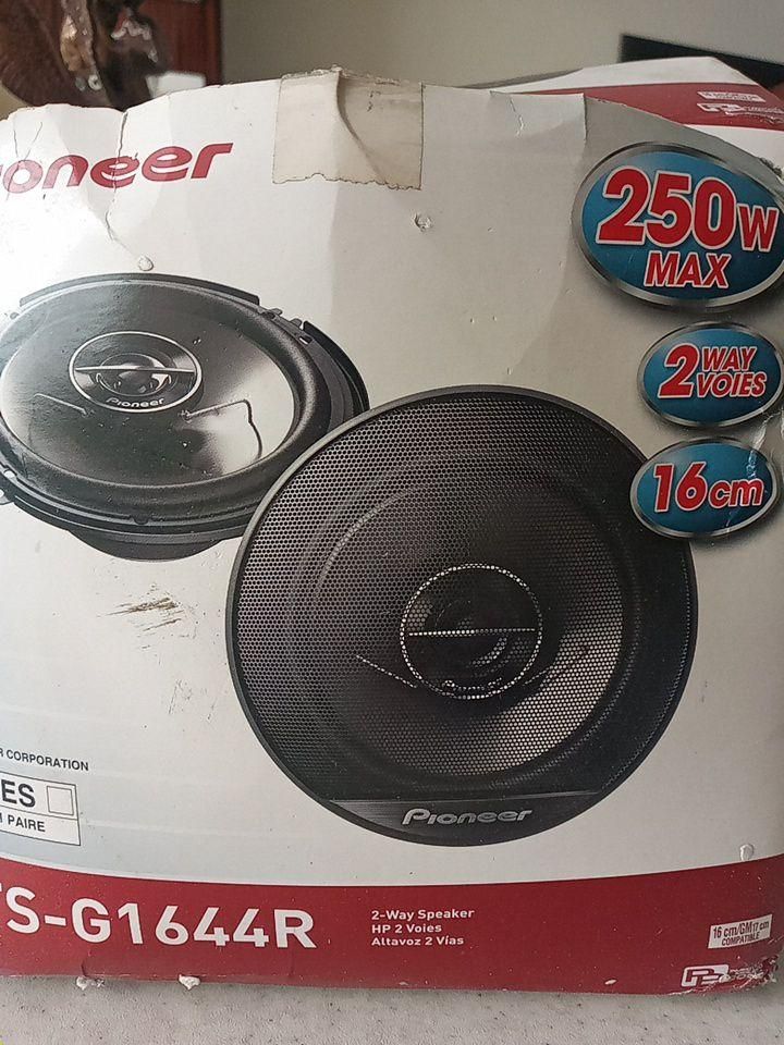 یک جفت باند پخش خودرو pioneer|قطعات یدکی و لوازم جانبی|تهران, تهران‌نو|دیوار