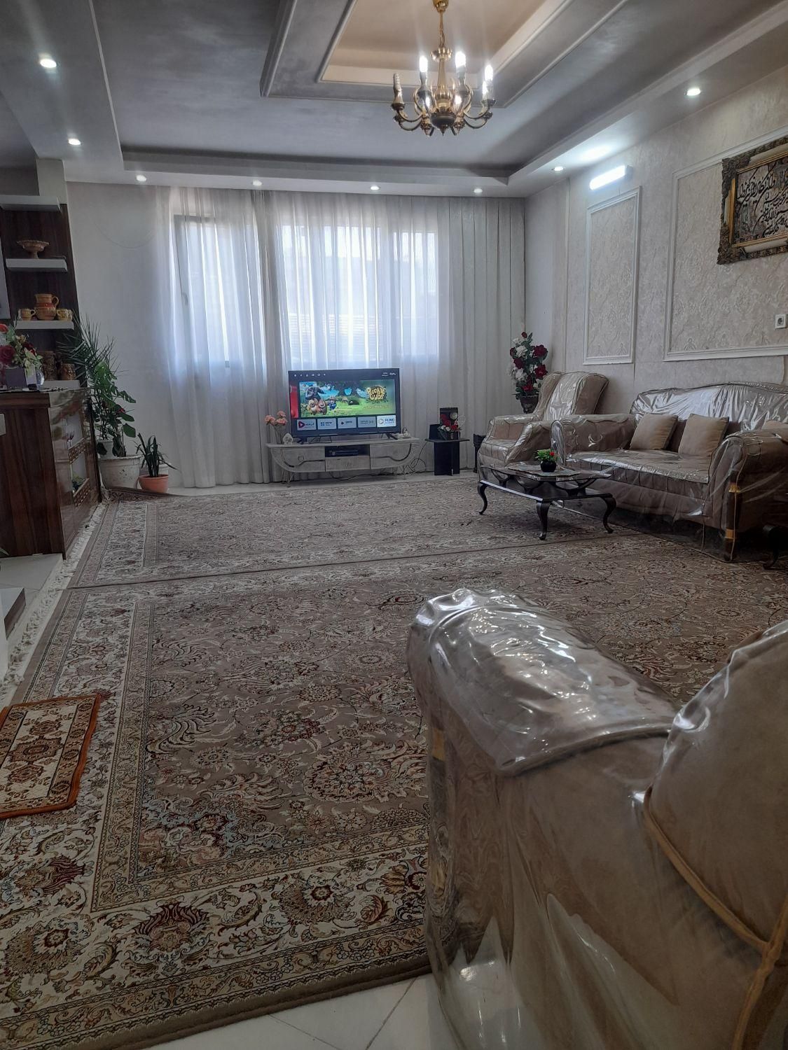 فروش آپارتمان ۱۱۰ متری ۲ خوابه در کشاورز|فروش آپارتمان|مشهد, کشاورز|دیوار