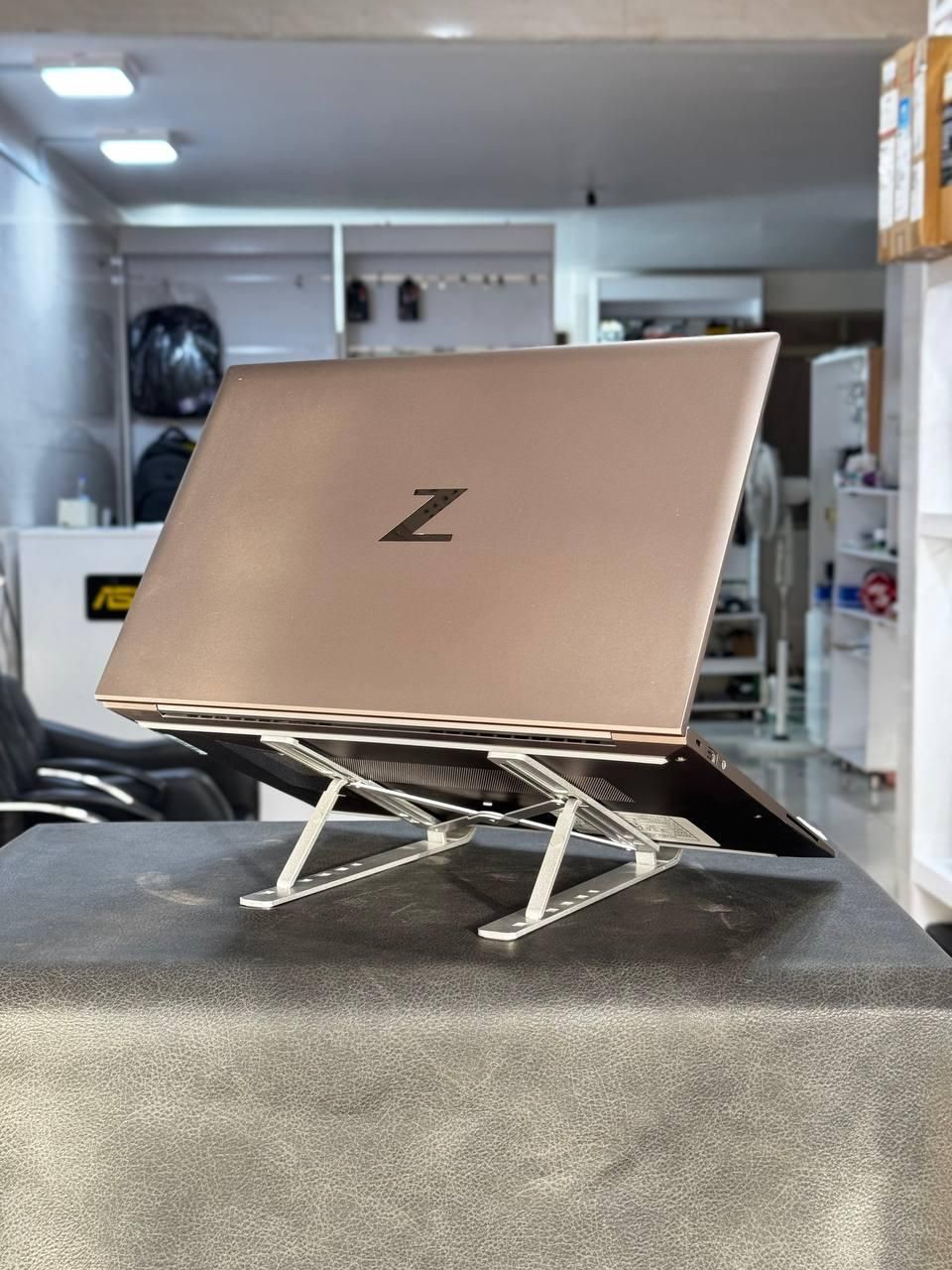 لپ تاپ HP ZBook Firefly G7 مخصوص طراحی و رندر|رایانه همراه|یزد, |دیوار