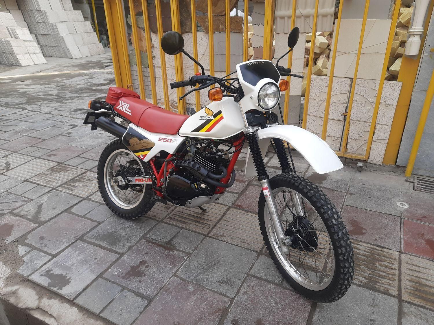 هوندا ایکسل ۲۵۰ سفارش آلمانhonda xl 250r|موتورسیکلت|تهران, تجریش|دیوار