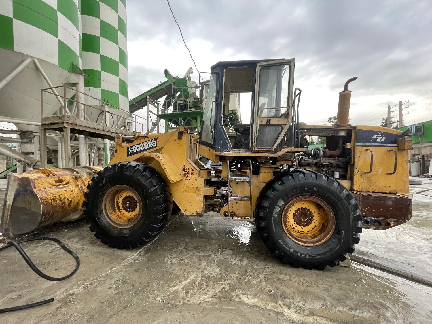 لودر kobelco zl35|خودرو سنگین|تهران, فتح|دیوار