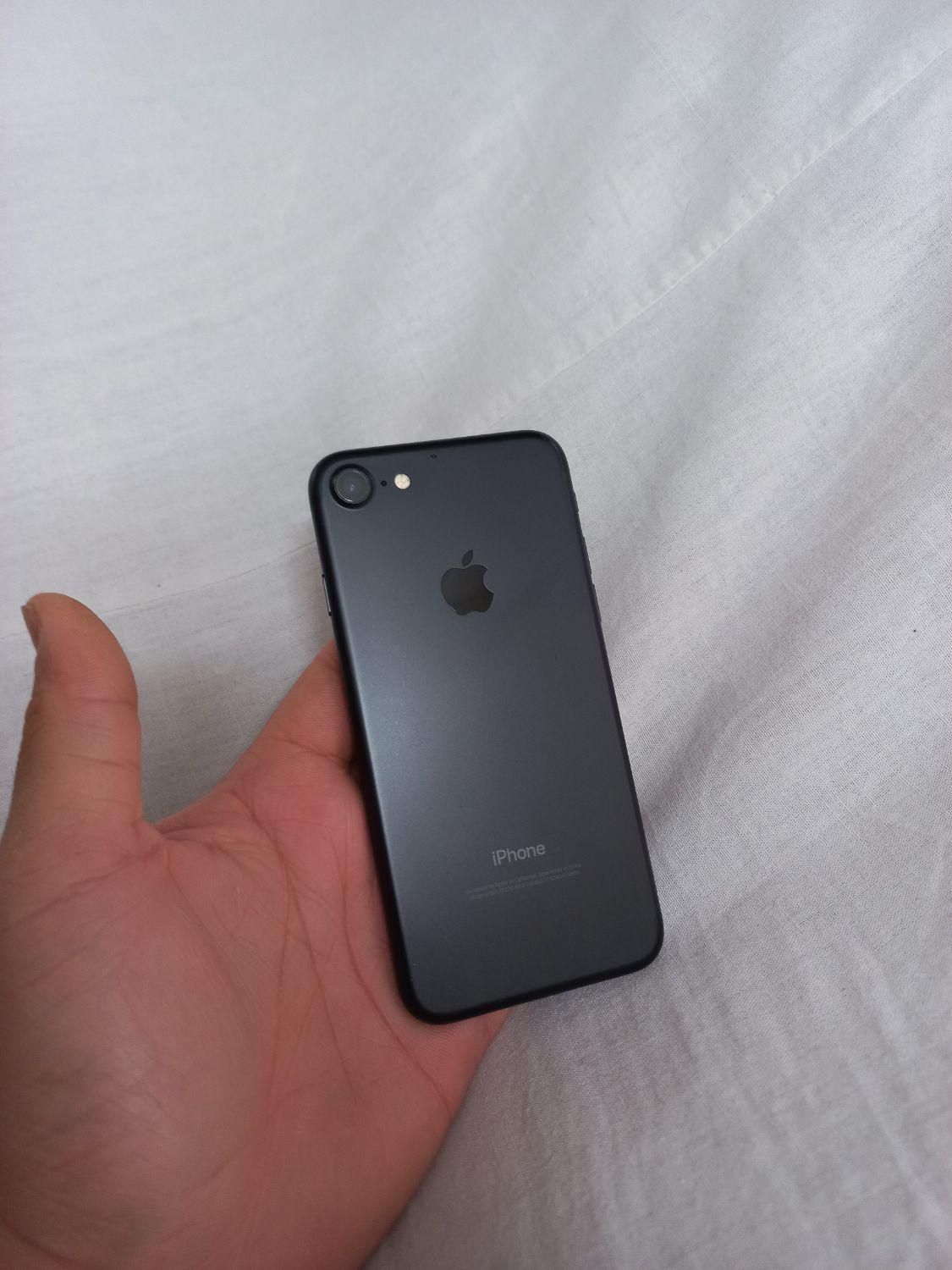 اپل iPhone 7 32 گیگابایت|موبایل|تهران, فدک|دیوار