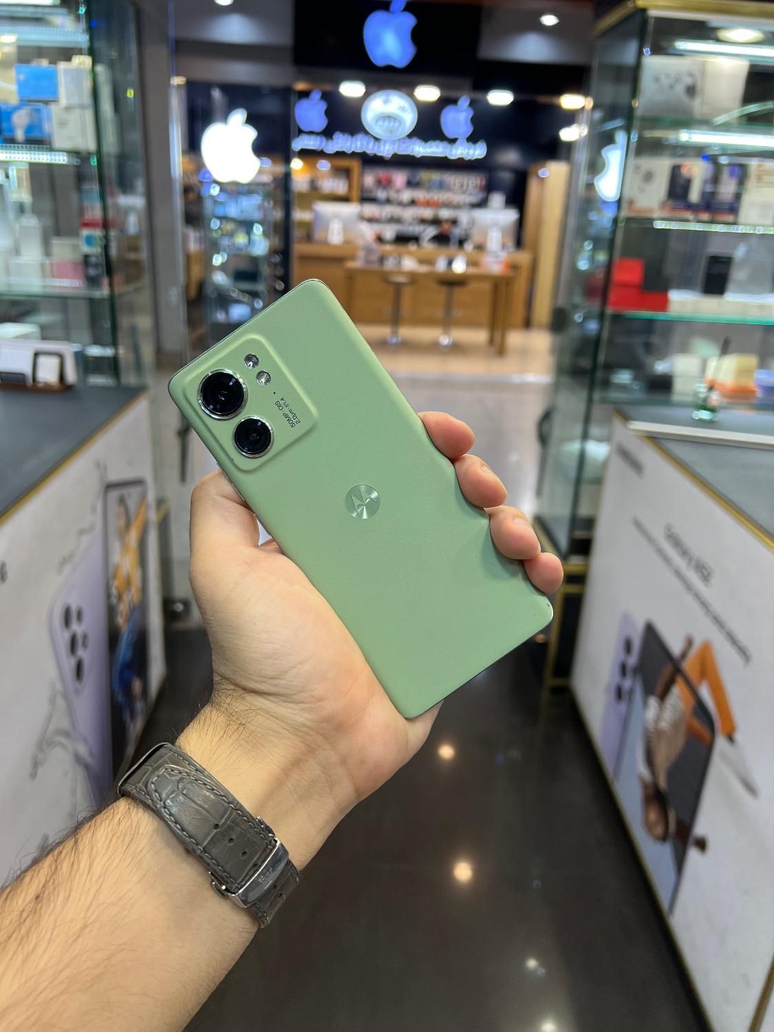 موتورولا اج ۴۰ حافظه ۲۵۶ گیگ Motorola Edge 40|موبایل|تهران, جمهوری|دیوار