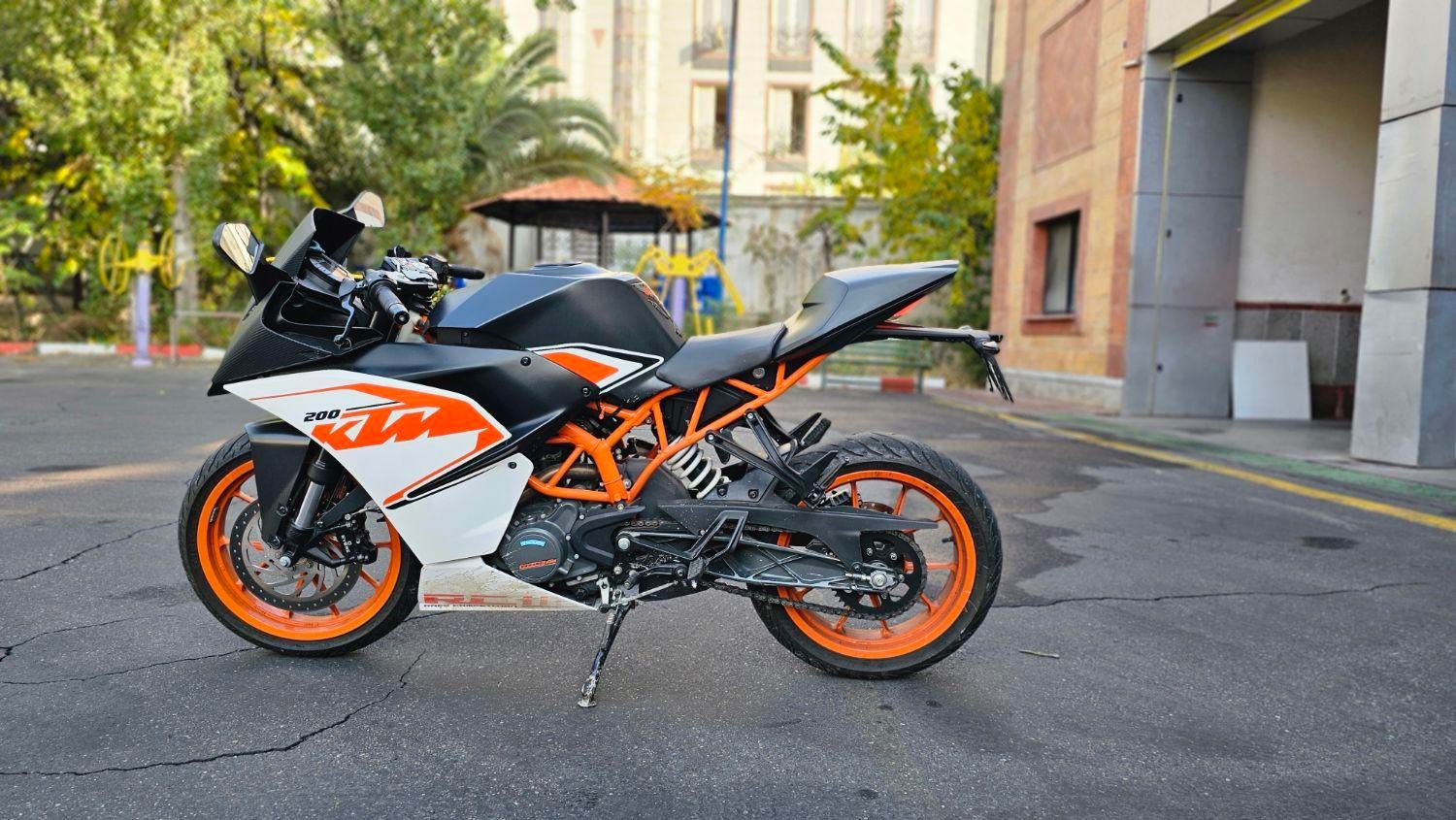 ktm RC 200|موتورسیکلت|تهران, تهرانپارس غربی|دیوار