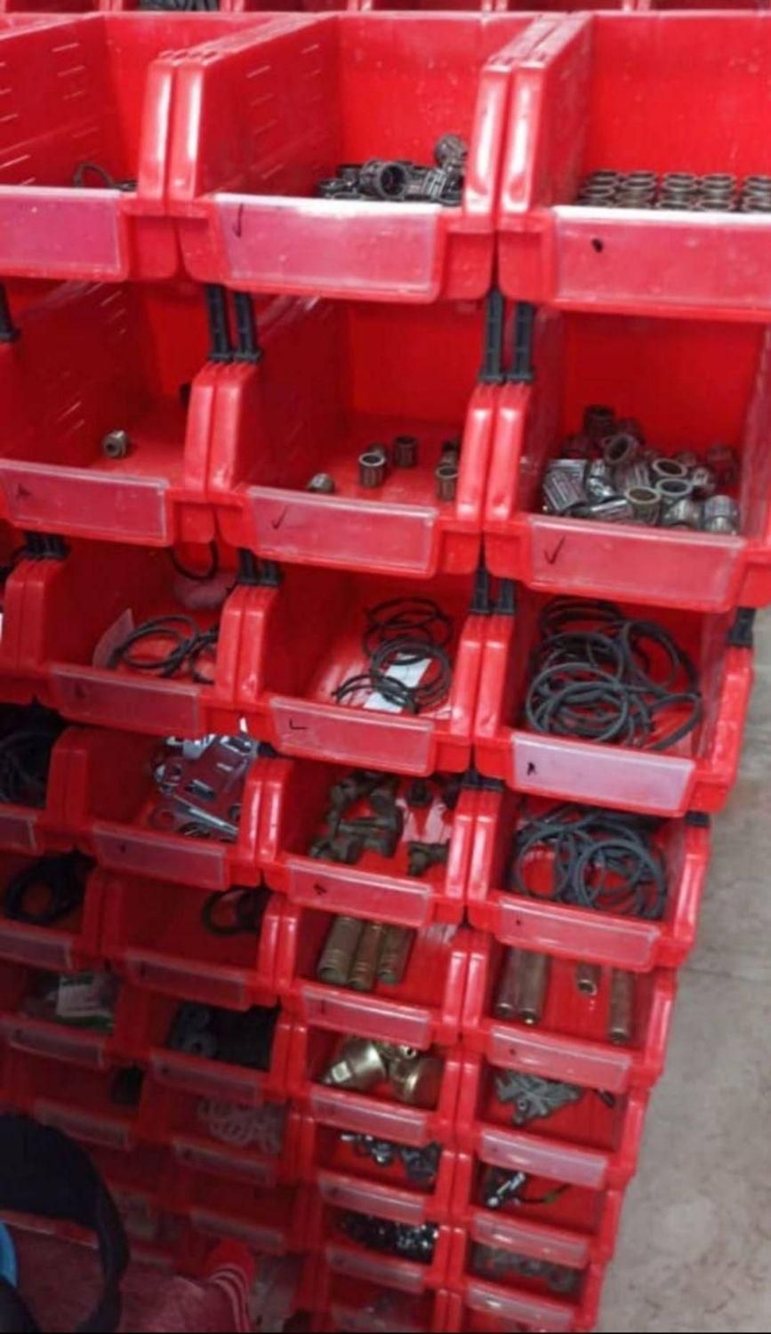 B5 46×30×17.5 پالت پلاستیکی  بزرگ ابزاری پتروشیمی|ابزارآلات|تهران, نواب|دیوار