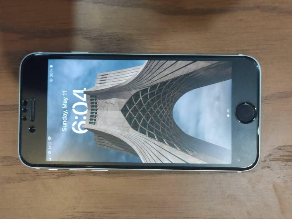 اپل iPhone SE (2020) با حافظهٔ ۱۲۸ گیگابایت|موبایل|تهران, جنت‌آباد مرکزی|دیوار