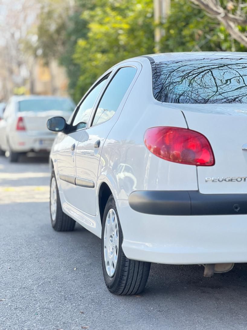 پژو206 V8 مدل آخر۹۹ فابریک تک برگ سند کم کار سلامت|خودرو سواری و وانت|شیراز, کوهسار|دیوار