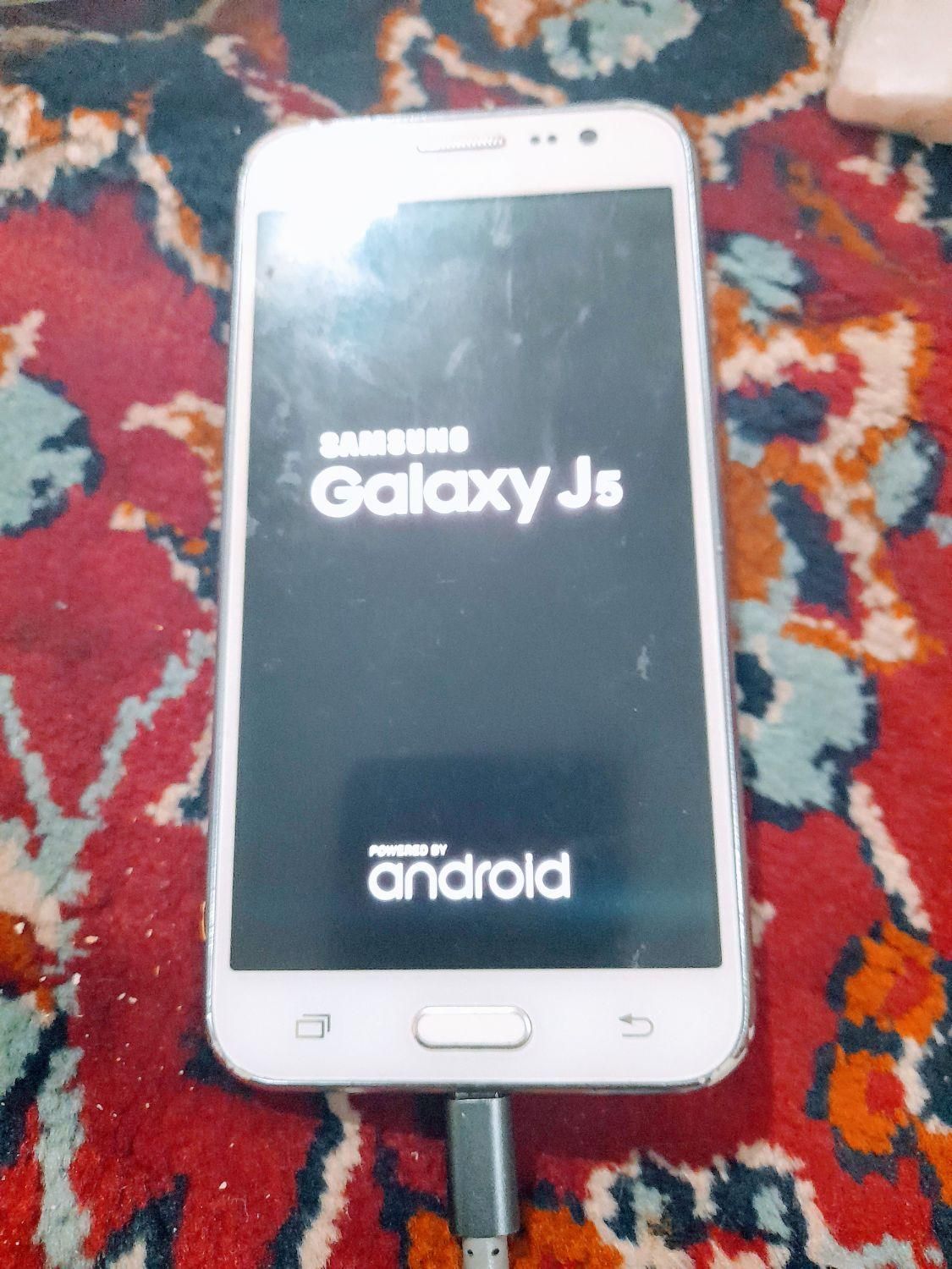 سامسونگ Galaxy J5 ۱۶ گیگابایت|موبایل|تهران, آذربایجان|دیوار