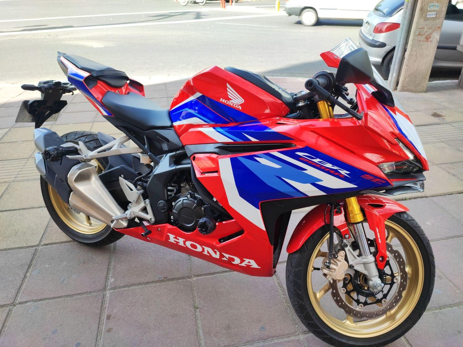 cbr 250 rr کوئیک شیفتر|موتورسیکلت|تهران, سعادت‌آباد|دیوار