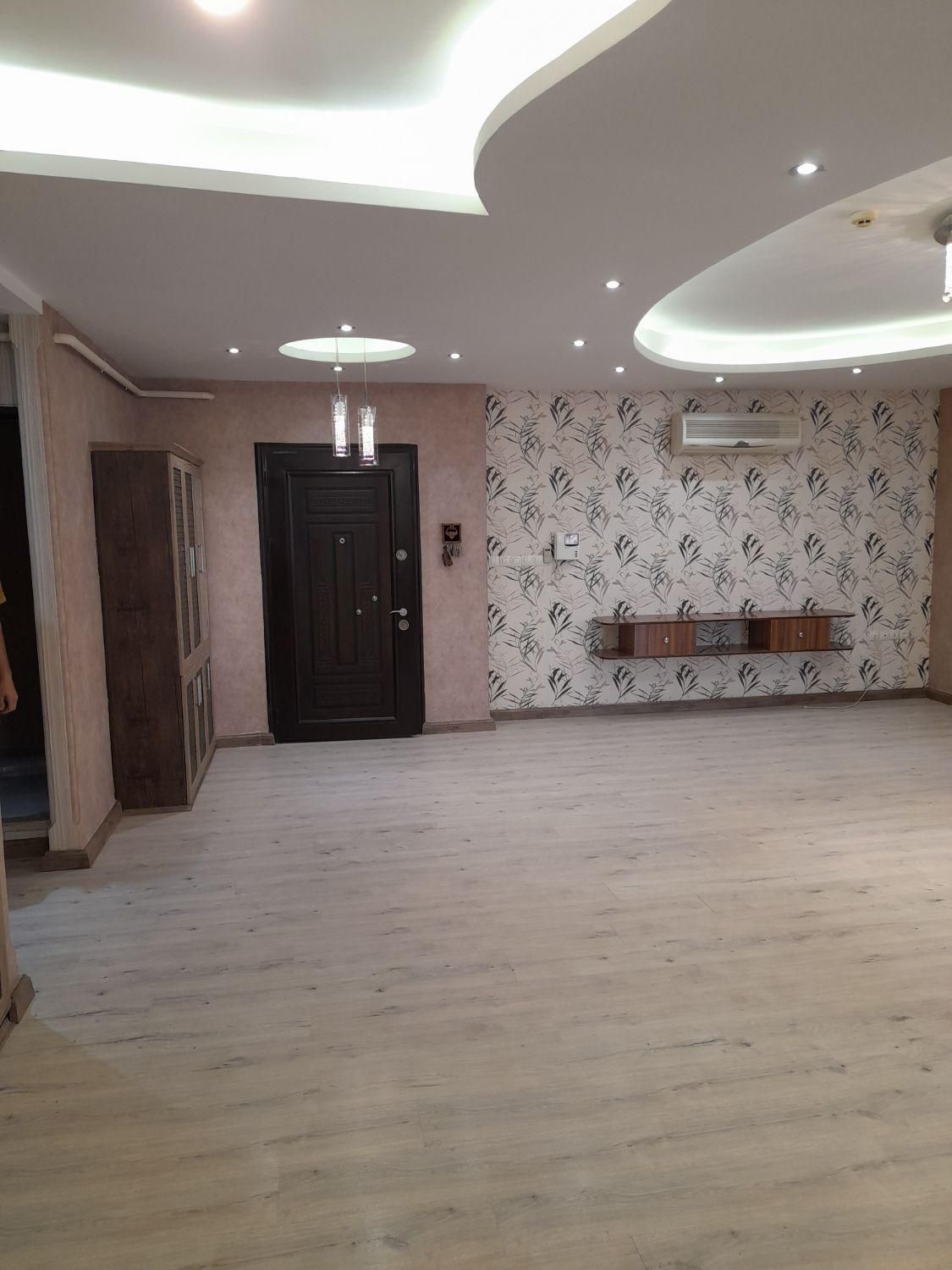 ۱۴۰متری/۳خواب/اسانسور/پارک اختصاصی/معلم فاز یک|فروش آپارتمان|رشت, معلم|دیوار