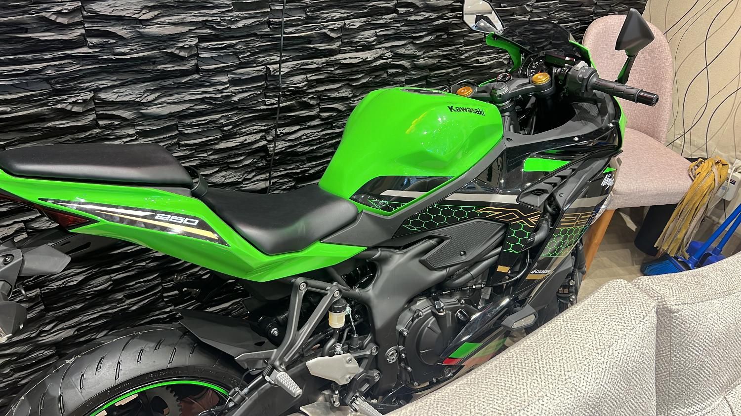 کاوازاکی نینجا ۲۵۰ صفر zx25r چهار سیلندر|موتورسیکلت|تهران, یافت‌آباد|دیوار