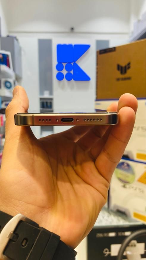 اپل iPhone 16 Pro Max ۲۵۶ گیگابایت|موبایل|تهران, صادقیه|دیوار