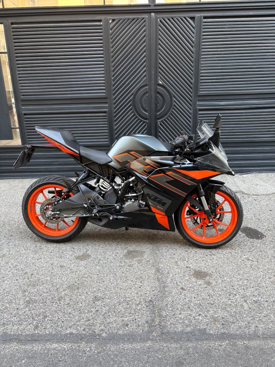 کی تی ام ktm rc200 اخرین مدل۱۴۰۰|موتورسیکلت|تهران, شیخ هادی|دیوار