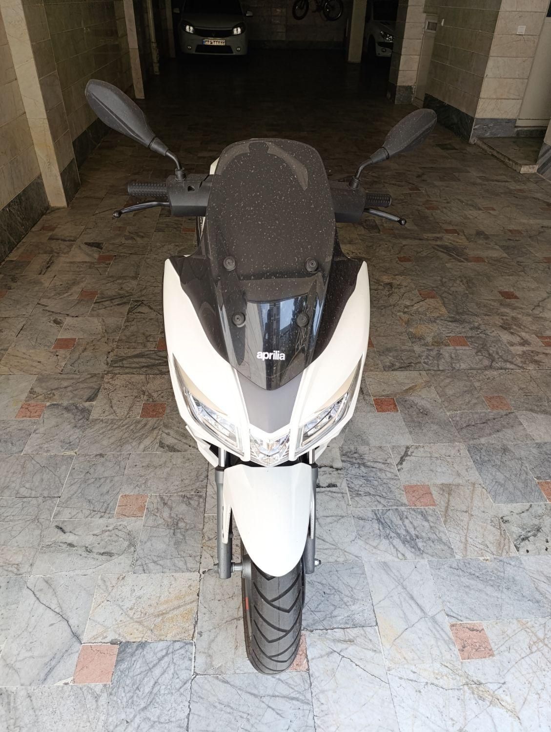 موتور آپریلیا sxr160|موتورسیکلت|تهران, امیرآباد|دیوار