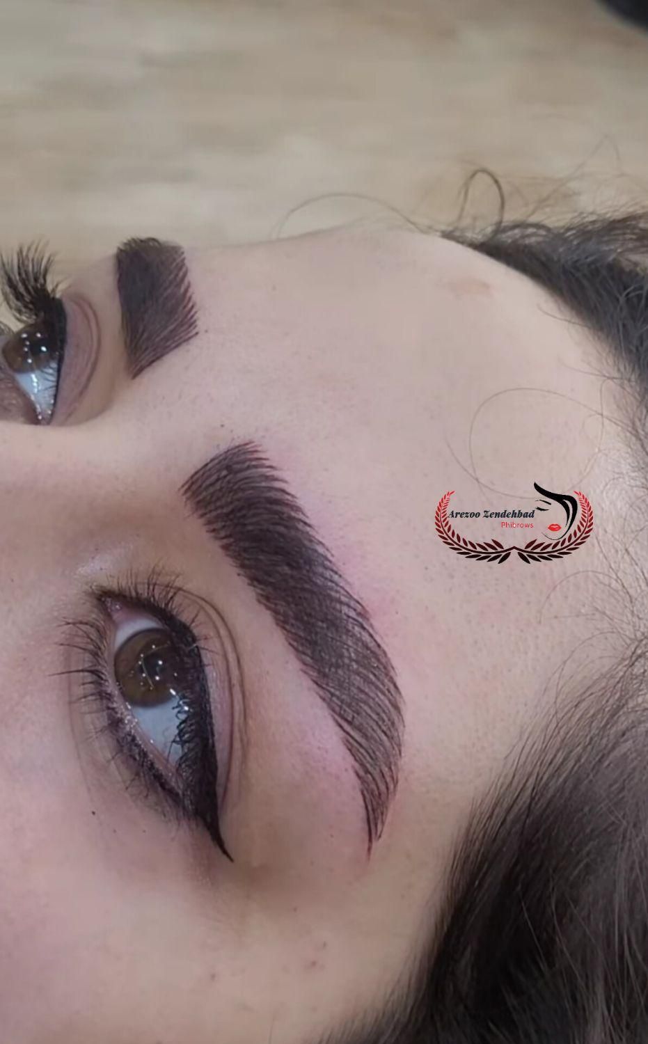 آموزش وخدمات میکروبلیدومیکروپگمنتنشن وریموو ابرو|خدمات آرایشگری و زیبایی|رشت, حسین آباد|دیوار