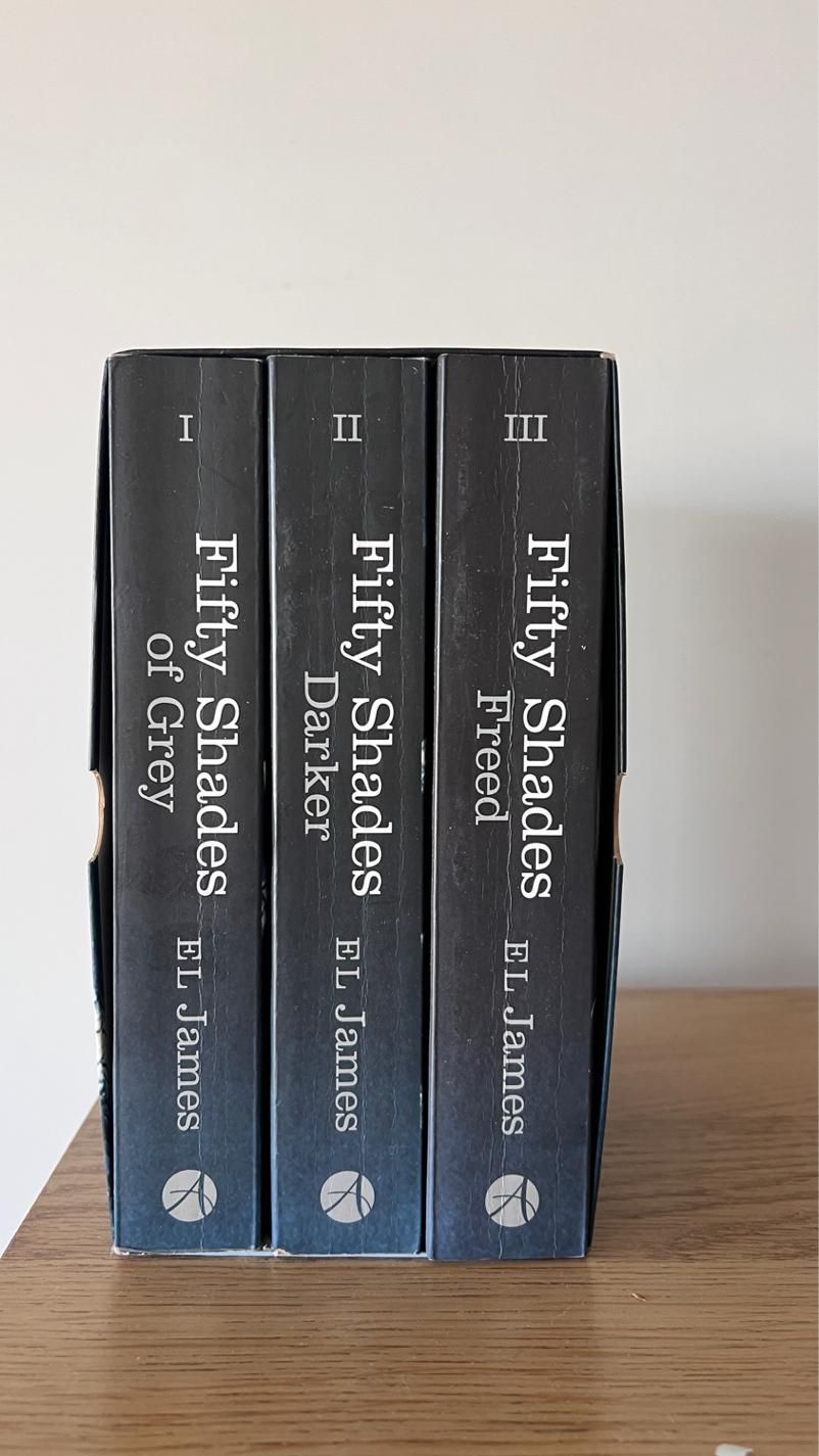 fifty shades of grey کتاب|کتاب و مجله آموزشی|تهران, شیرازی|دیوار