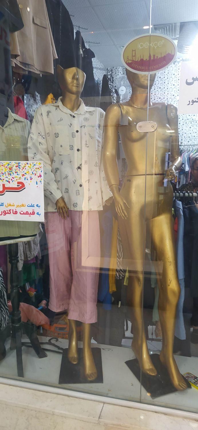 مقداری وسایل مغازی مانکن ویترین اتاق پرو رگال|بوفه، ویترین، کنسول|دورود, |دیوار