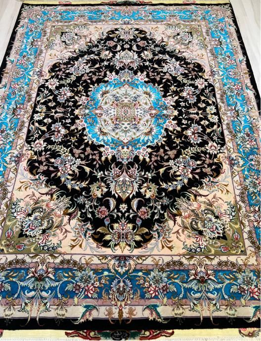 فرش ۳ متری خطیبی حاشیه ابی چله و گل ابریشم ۵۰ رج|فرش|تهران, فرمانیه|دیوار
