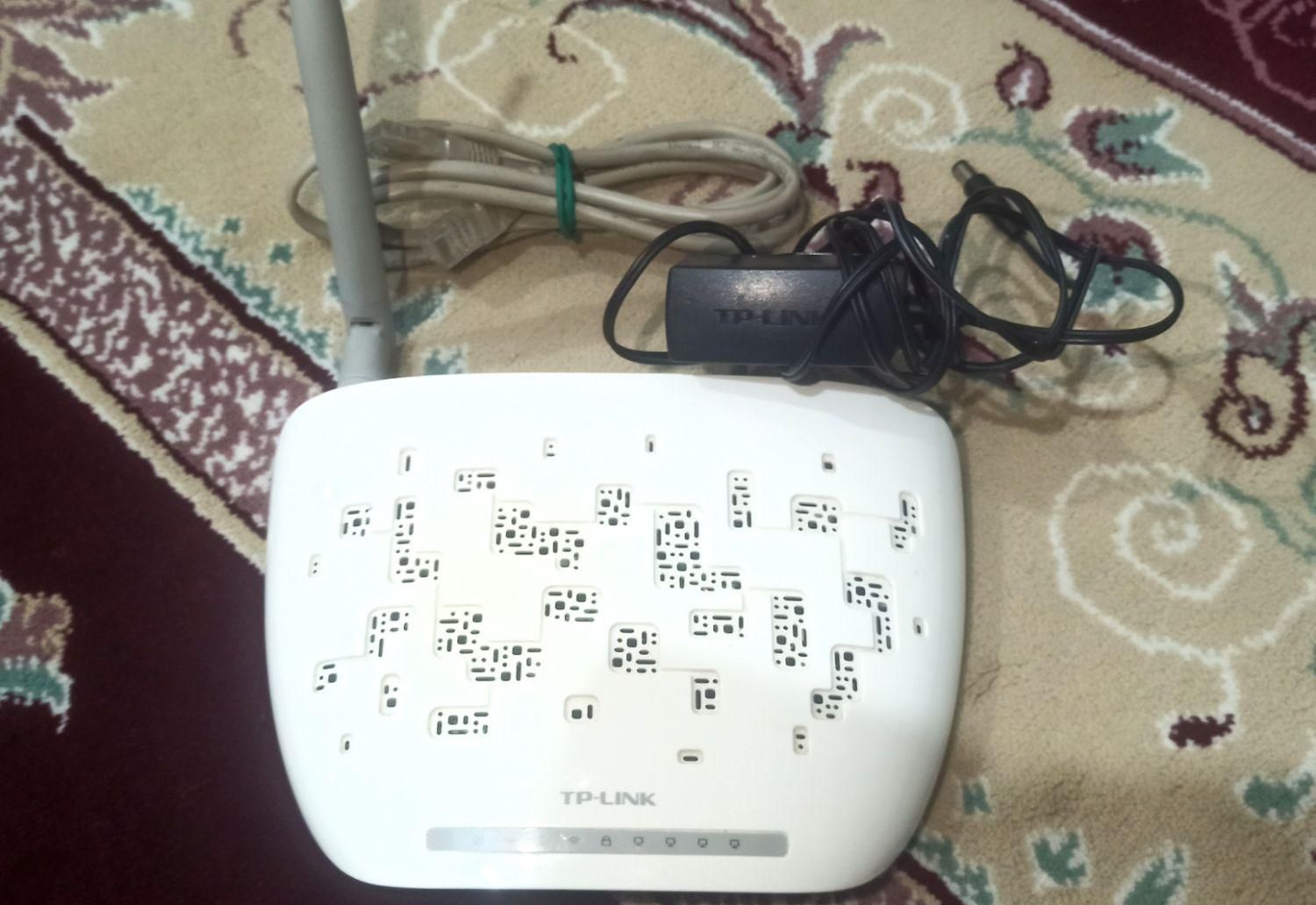 مودم ADSL وای فای تی پی لینک|مودم و تجهیزات شبکه|قم, چهل درخت‎|دیوار