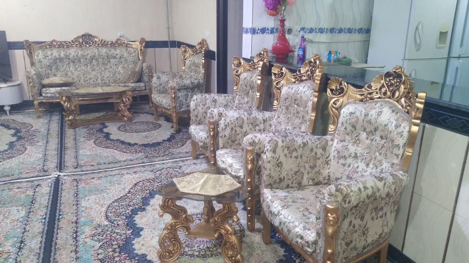 مبل سلطنتی 9نفره|مبلمان خانگی و میز عسلی|جوانرود, |دیوار
