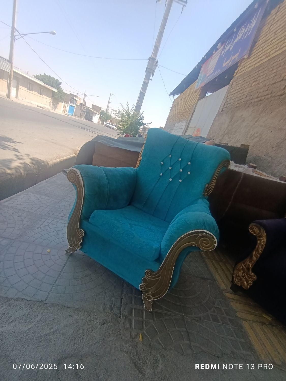 مبلمان راحتی فیروزه ای فسا|مبلمان خانگی و میز عسلی|فسا, |دیوار