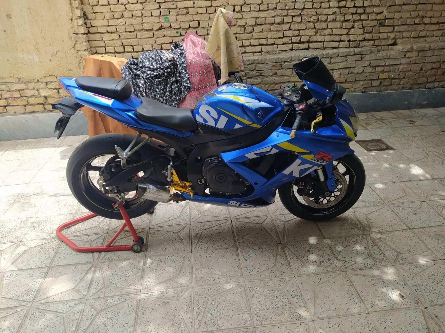سوزوکی gsx r600 ۲۰۱۰|موتورسیکلت|تهران, آبشار تهران|دیوار