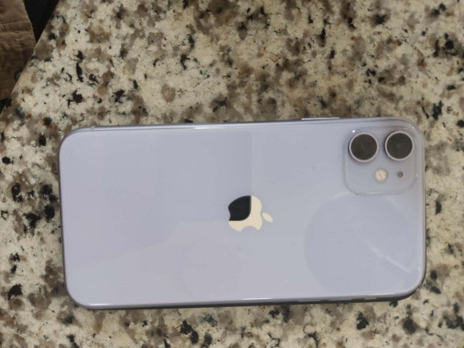 اپل iPhone 11 ۶۴ گیگابایت معاوضه|موبایل|تهران, نازی‌آباد|دیوار