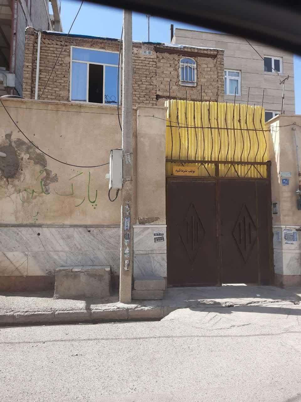 اجاره خانه ویلایی دوطبقه دربستی|اجارهٔ خانه و ویلا|رباط‌کریم, |دیوار