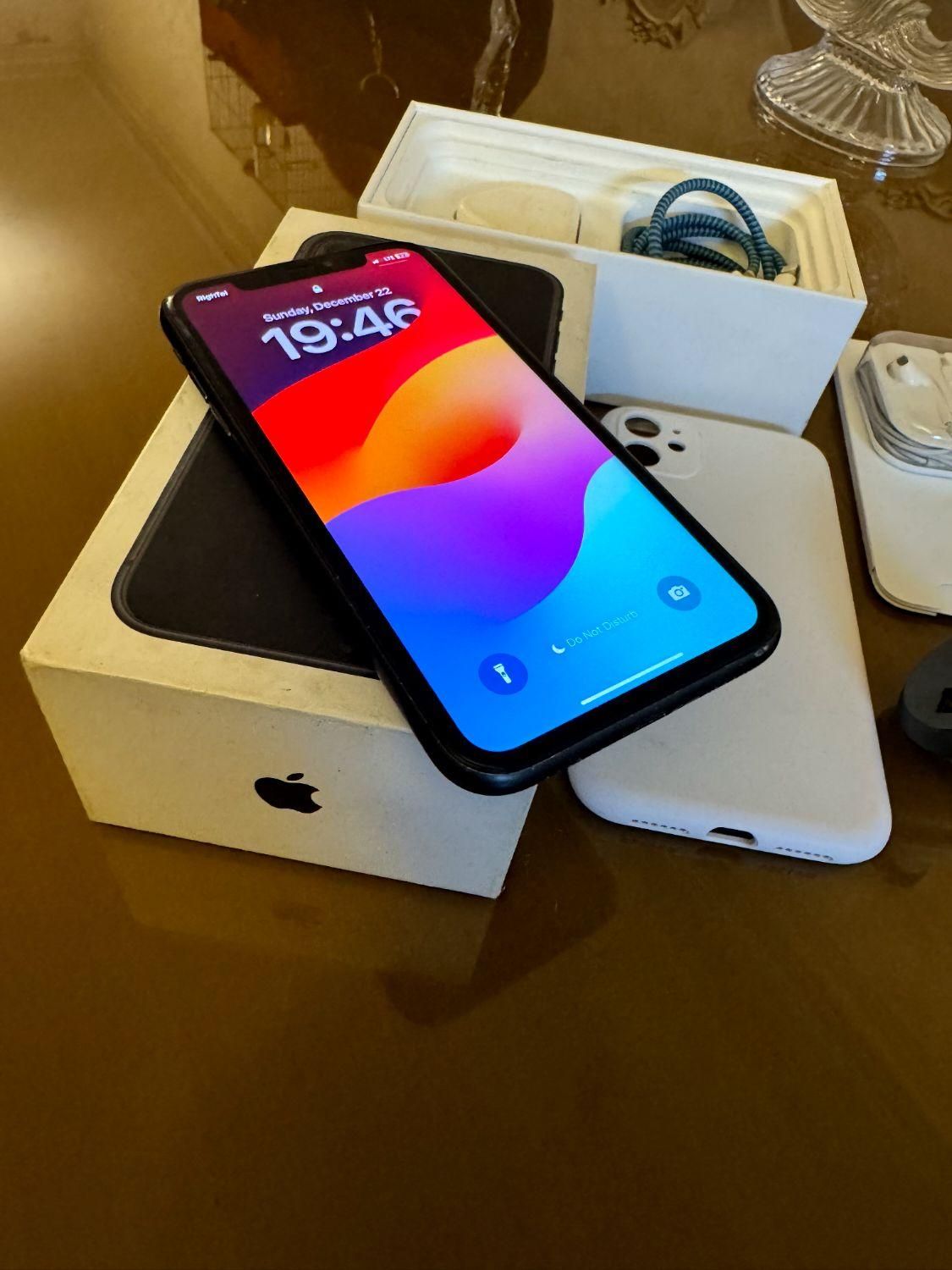 اپل iPhone 11 ۱۲۸ گیگابایت za دوسیم جعبه بزرگ|موبایل|تهران, نارمک|دیوار