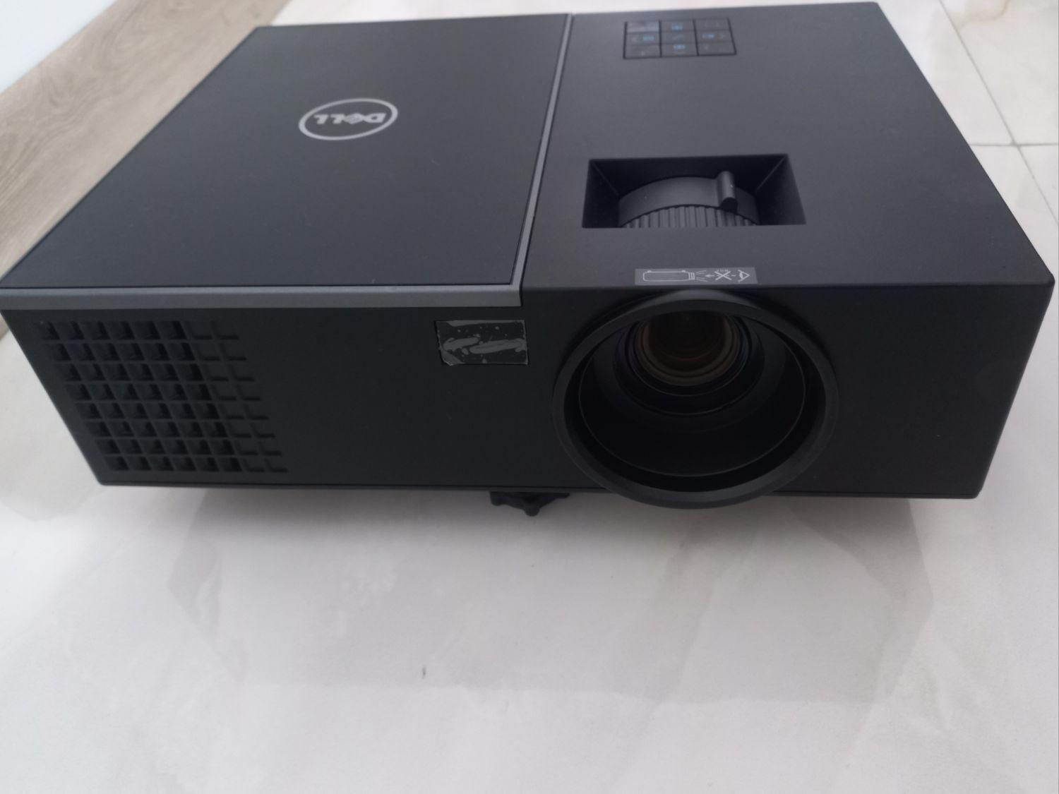 ویدیو پرژکتور DELL 1650 فول پورت FHD|تلویزیون و پروژکتور|تهران, نیرو هوایی|دیوار