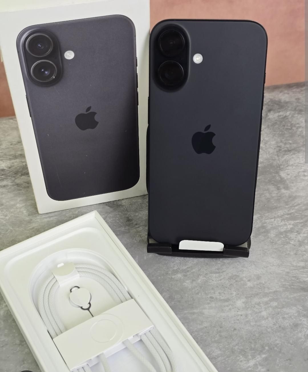 iphone 16normal 128gb blackباگارانتی|موبایل|اصفهان, باغ زرشک|دیوار