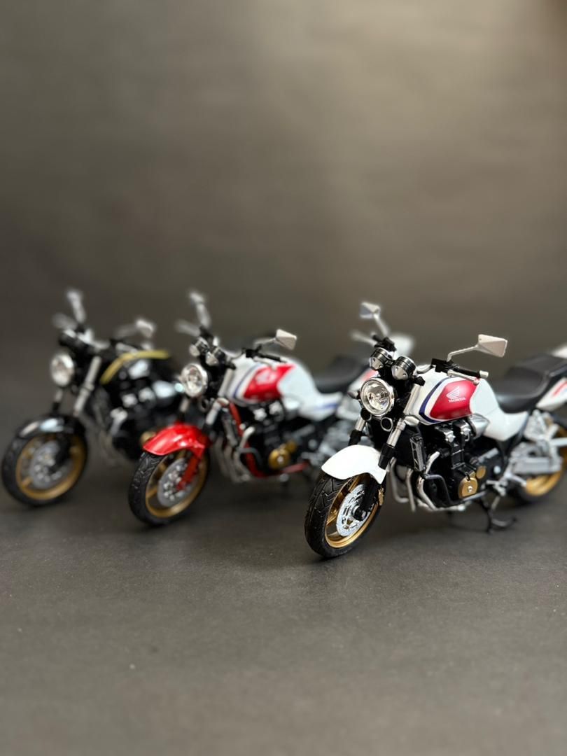 ماکت موتور cb1300|اسباب‌‌بازی|تهران, صاحب الزمان|دیوار