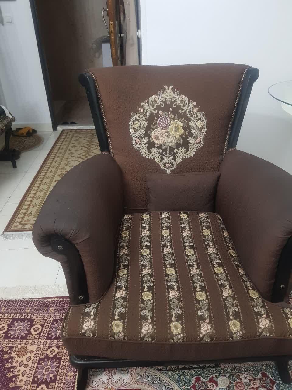 مبلمان ۷نفره کلاسیک|مبلمان خانگی و میز عسلی|تهران, چهارصد دستگاه|دیوار
