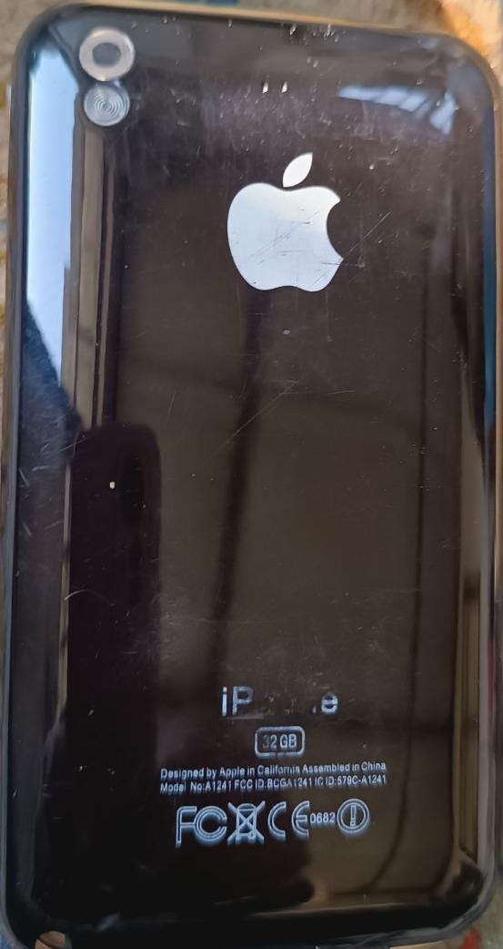 اپل iPhone 5s با حافظهٔ ۱۶ گیگابایت|موبایل|گنبد کاووس, |دیوار