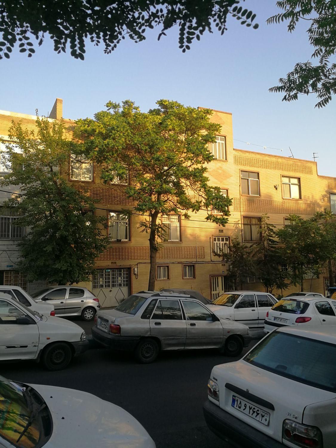 دو‌ کارگاه ۹۵ و ۱۳۰ متری بر اصلی شمیران‌نو|اجارهٔ مغازه و غرفه|تهران, شمیران‌نو|دیوار