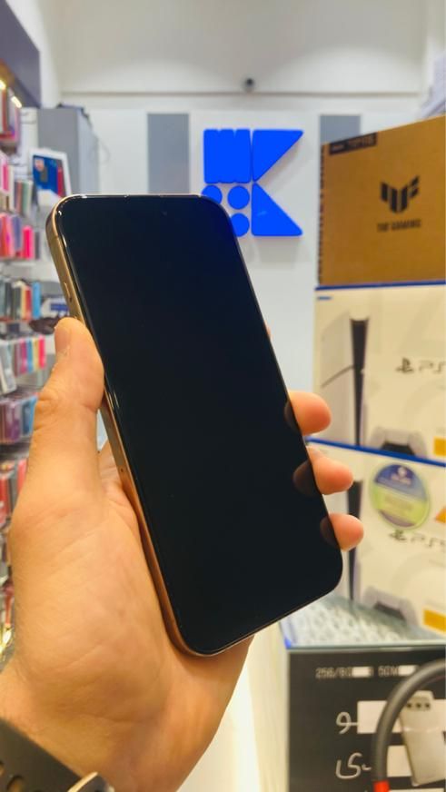 اپل iPhone 16 Pro Max ۲۵۶ گیگابایت|موبایل|تهران, صادقیه|دیوار