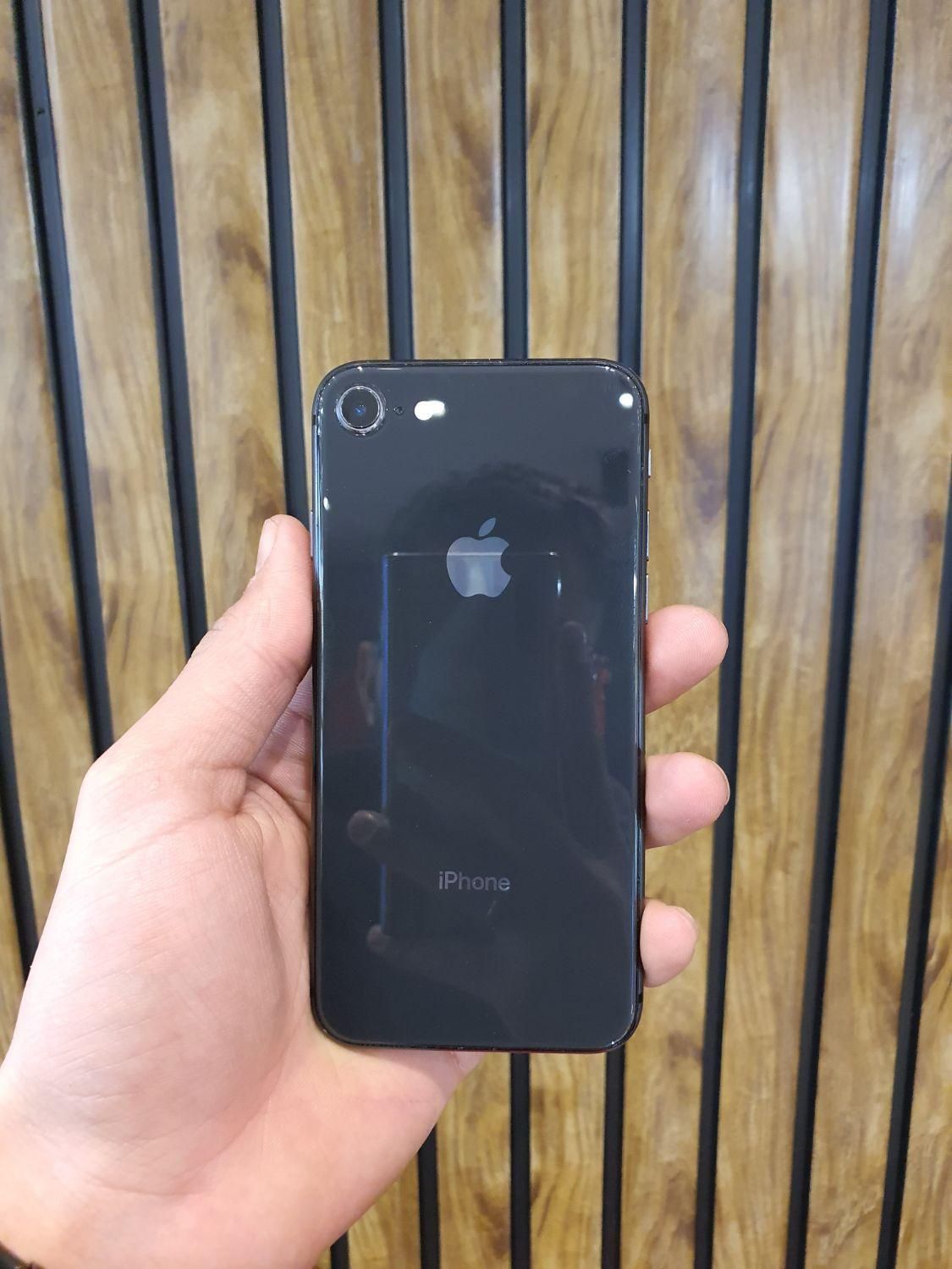 اپل iPhone 8 ۲۵۶ گیگابایت|موبایل|تهران, نصرت|دیوار