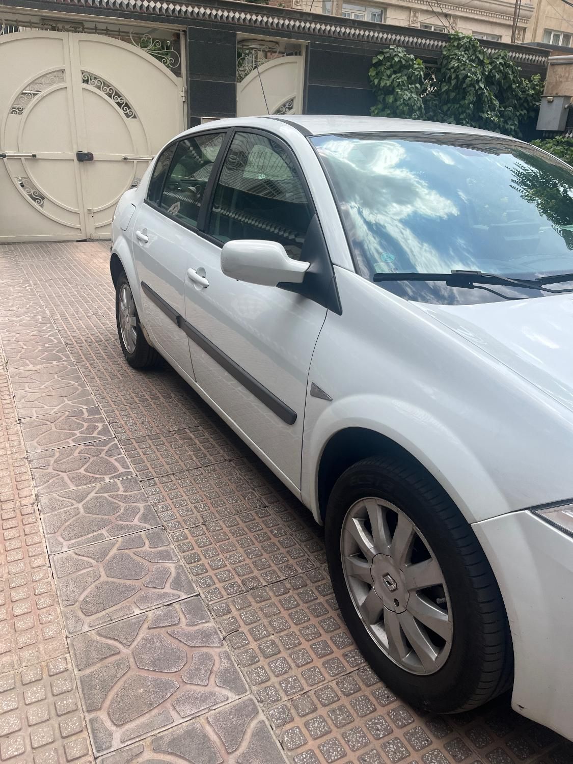 رنو مگان مونتاژ 2000cc، مدل ۱۳۹۱|خودرو سواری و وانت|تهران, کوی فردوس|دیوار