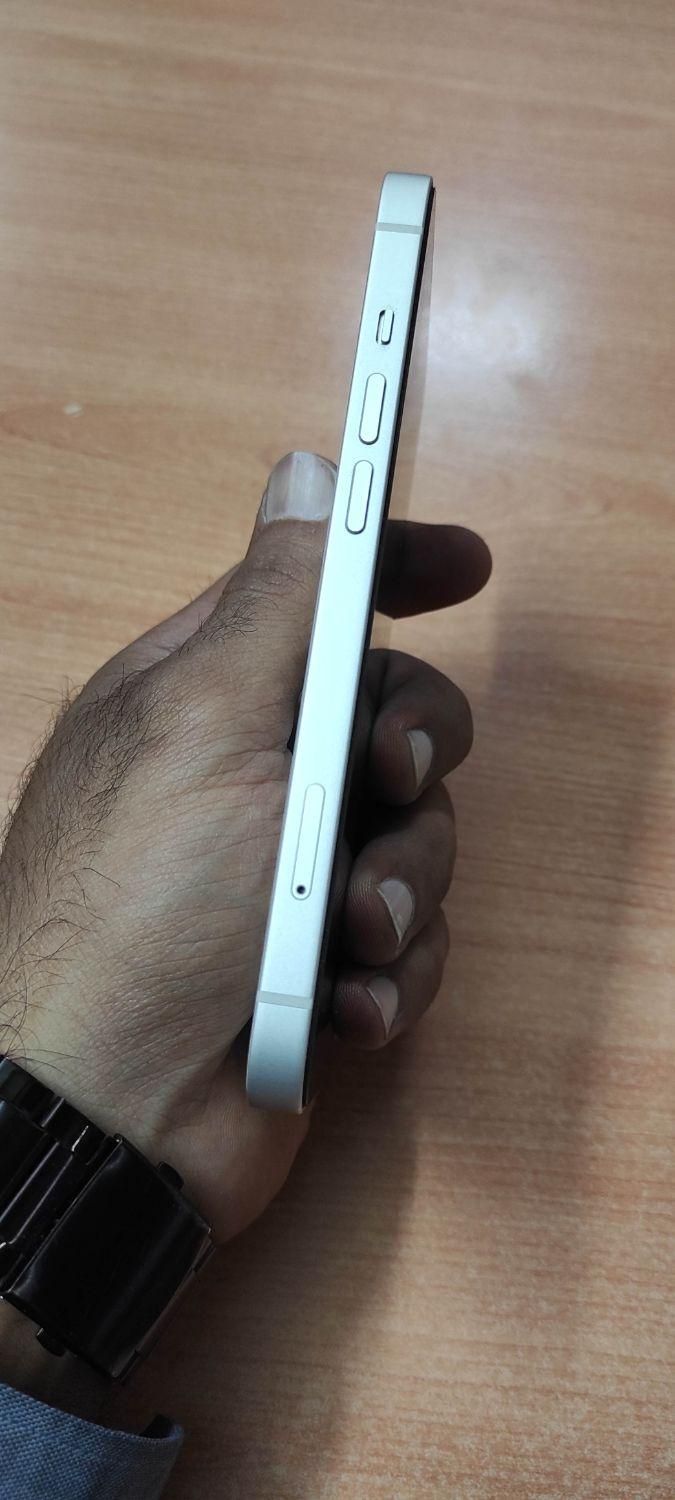 اپل iPhone 13 با حافظهٔ ۱۲۸ گیگابایت|موبایل|اصفهان, باتون|دیوار