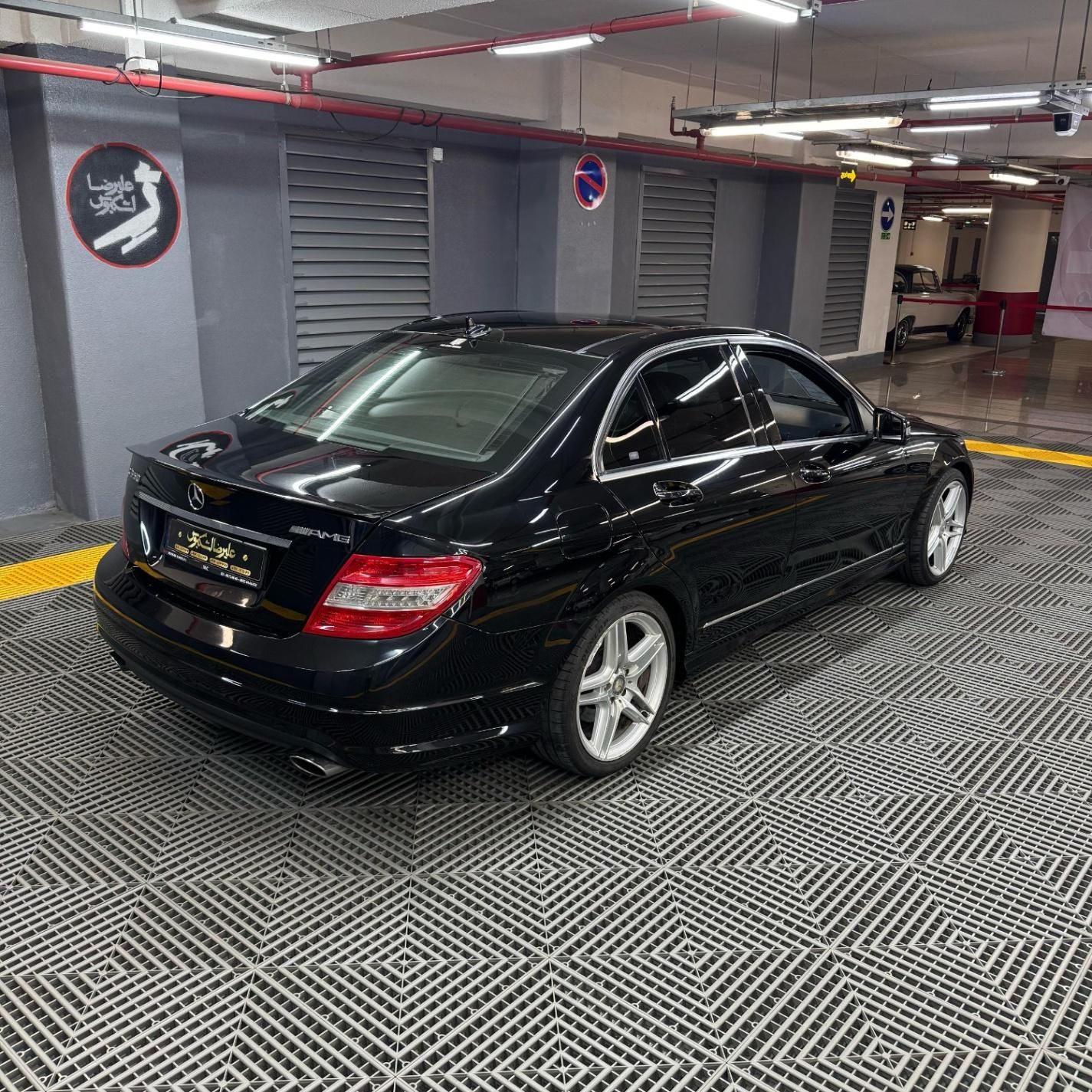 بنز کلاس C C350، مدل ۲۰۱۰|خودرو سواری و وانت|تهران, نیاوران|دیوار
