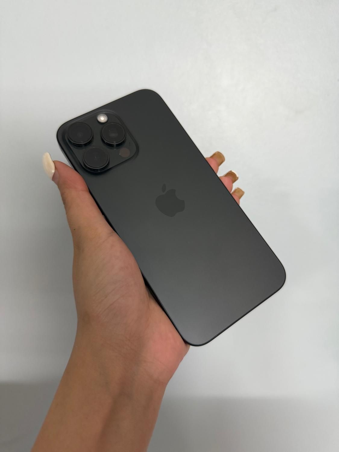 اپل iPhone 15 Pro Max با حافظهٔ ۲۵۶ باتری ۱۰۰|موبایل|تهران, سلسبیل|دیوار