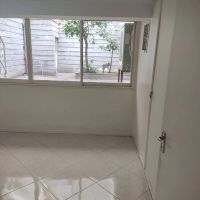 100-متری-نزدیک-مترو