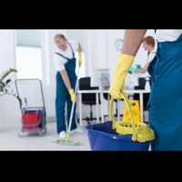 استخدام نظافتچی زوج بدون بچه ترجیحا اتباع