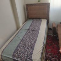 تخت یکنفره در حد نو با تشک رویال نو|تخت و سرویس خواب|تهران, دروازه شمیران|دیوار