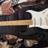 گتار الکتریک fender jimi hendrix signature|گیتار، بیس، امپلیفایر|تهران, وردآورد|دیوار