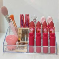 استخدام بازاریاب حرفه ای (لوازم آرایشی)|استخدام بازاریابی و فروش|تهران, آهنگ|دیوار