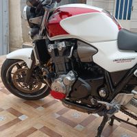 cb1300.مدل 2012|موتورسیکلت|تهران, سعادت‌آباد|دیوار