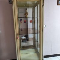 ویترین چوبی ۴طبقه کشودار|بوفه، ویترین، کنسول|تهران, تهران‌نو|دیوار