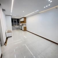 60متر-2-خواب-طبقه-اول-پارکینگ-خوش-نقشه